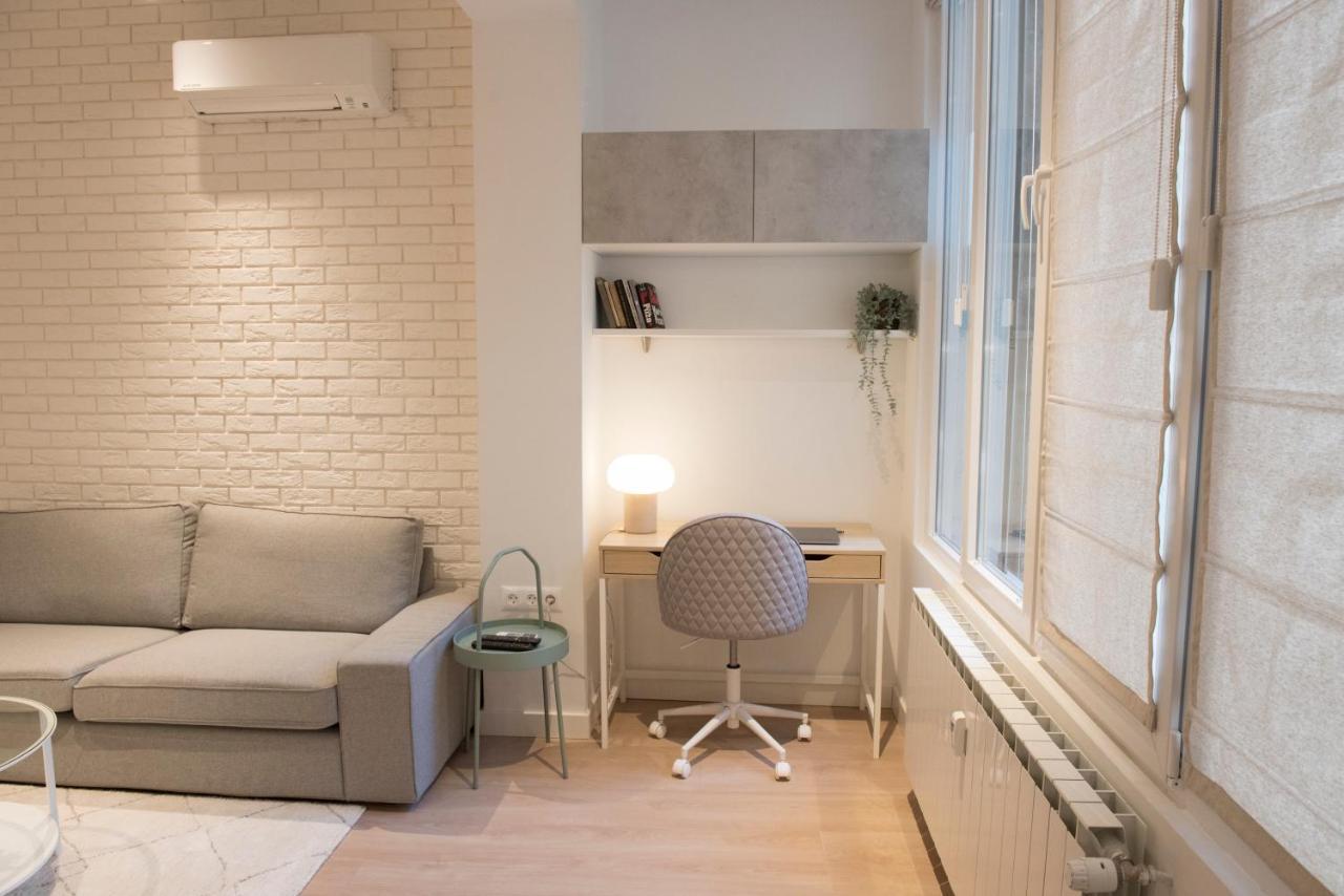 Top Center Designer Studio Apartment Sofia Exteriör bild